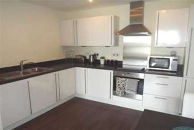  Image of 2 bedroom Flat to rent in St. Albans Road Watford WD17 at Watford, WD17 1BN