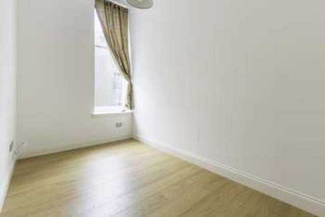  Image of 2 bedroom Flat for sale in Dock Street Dundee DD1 at 62 Dock Street  Dundee, DD1 3DU