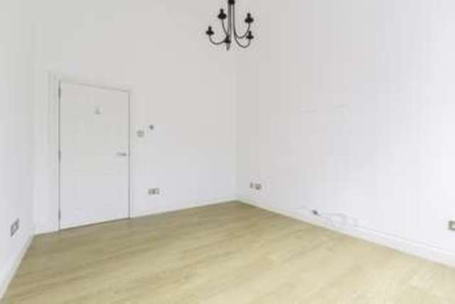  Image of 2 bedroom Flat for sale in Dock Street Dundee DD1 at 62 Dock Street  Dundee, DD1 3DU