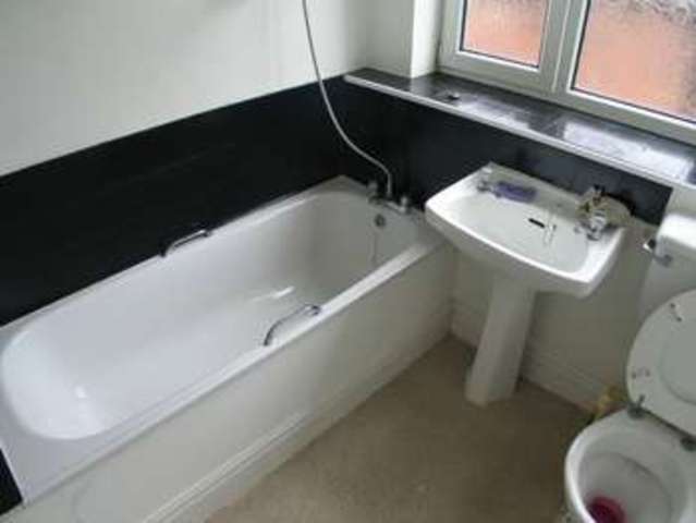  Image of 1 bedroom Flat to rent in Grange Road Dudley DY1 at 66 Grange Road Dudley Dudley, DY1 2AP