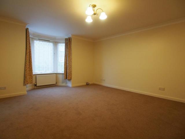  Image of 2 bedroom Flat to rent in Craigton Road Aberdeen AB15 at Mannofield Aberdeen Aberdeen, AB15 7US