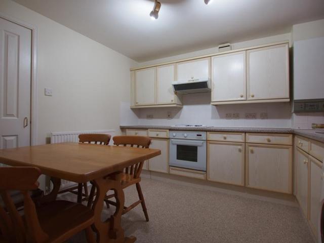  Image of 2 bedroom Flat to rent in Craigton Road Aberdeen AB15 at Mannofield Aberdeen Aberdeen, AB15 7US