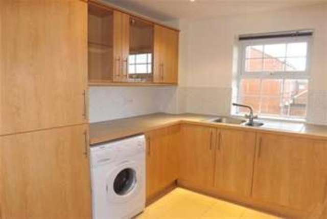  Image of 2 bedroom Flat to rent in Flatts Lane Calverton Nottingham NG14 at Nottingham, NG14 6RF