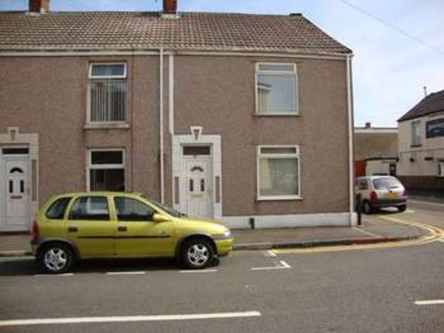  Image of 2 bedroom End of Terrace to rent in Fleet Street Swansea SA1 at Fleet Street  Sandfields, SA1 3UT