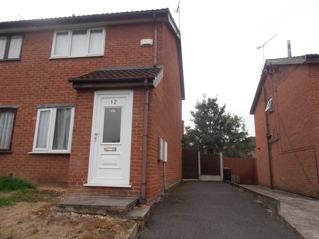  Image of 2 bedroom Detached house to rent in Ford Close Crewe CW1 at Crewe Cheshire Crewe, CW1 3JL