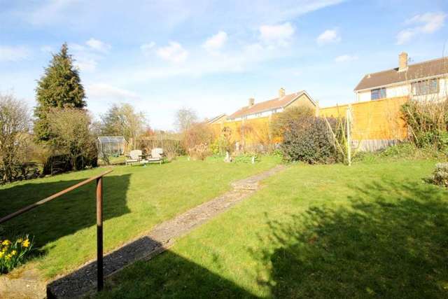  Image of 2 bedroom Detached house for sale in Fouracres Walk Hemel Hempstead HP3 at Fouracres Walk  Hemel Hempstead, HP3 9LB