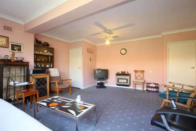  Image of 2 bedroom Detached house for sale in Fouracres Walk Hemel Hempstead HP3 at Fouracres Walk  Hemel Hempstead, HP3 9LB