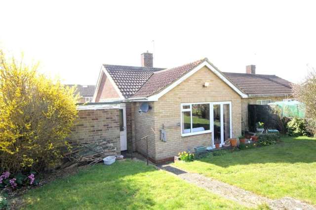  Image of 2 bedroom Detached house for sale in Fouracres Walk Hemel Hempstead HP3 at Fouracres Walk  Hemel Hempstead, HP3 9LB