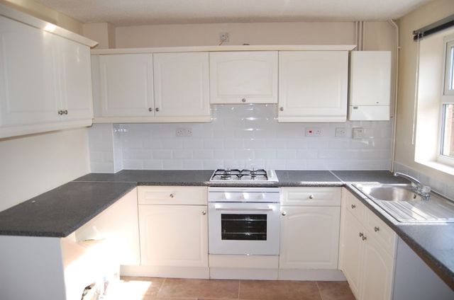  Image of 2 bedroom Semi-Detached house to rent in Fox Covert South Hykeham Lincoln LN6 at Lincoln  Lincoln, LN6 9UG