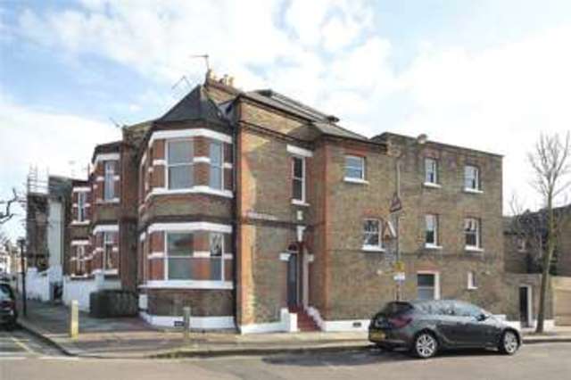  Image of 4 bedroom Terraced house for sale in Galesbury Road London SW18 at Wandsworth  Earlsfield, SW18 2RL