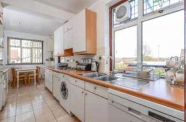  Image of 5 bedroom Semi-Detached house for sale in Gallants Farm Road East Barnet Barnet EN4 at East Barnet  East Barnet, EN4 8ET