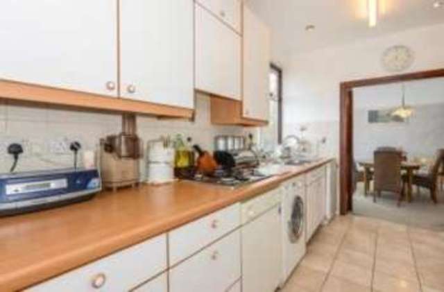  Image of 5 bedroom Semi-Detached house for sale in Gallants Farm Road East Barnet Barnet EN4 at East Barnet  East Barnet, EN4 8ET