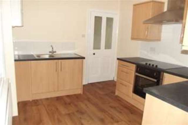  Image of 3 bedroom Property to rent in Gedling Road Carlton Nottingham NG4 at Nottingham, NG4 3FH