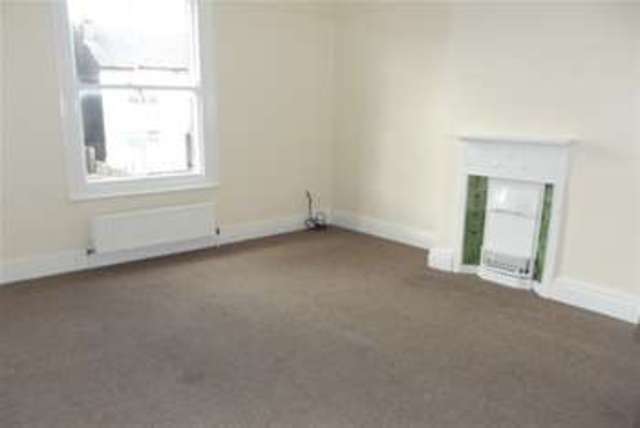  Image of 3 bedroom Property to rent in Gedling Road Carlton Nottingham NG4 at Nottingham, NG4 3FH