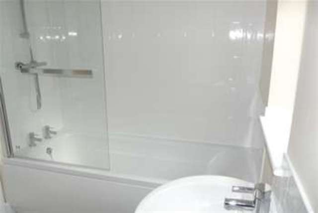  Image of 3 bedroom Property to rent in Gedling Road Carlton Nottingham NG4 at Nottingham, NG4 3FH