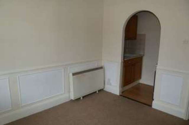  Image of 1 bedroom Flat to rent in George Street Ryde PO33 at George Street  Ryde, PO33 2EN