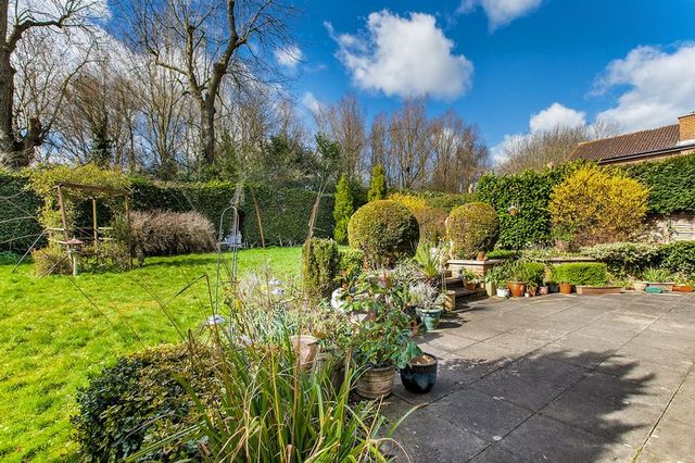  Image of 4 bedroom Detached house for sale in Germander Place Conniburrow Milton Keynes MK14 at Germander Place Conniburrow Milton Keynes, MK14 7DW