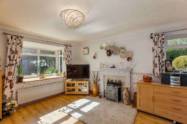  Image of 4 bedroom Detached house for sale in Germander Place Conniburrow Milton Keynes MK14 at Germander Place Conniburrow Milton Keynes, MK14 7DW