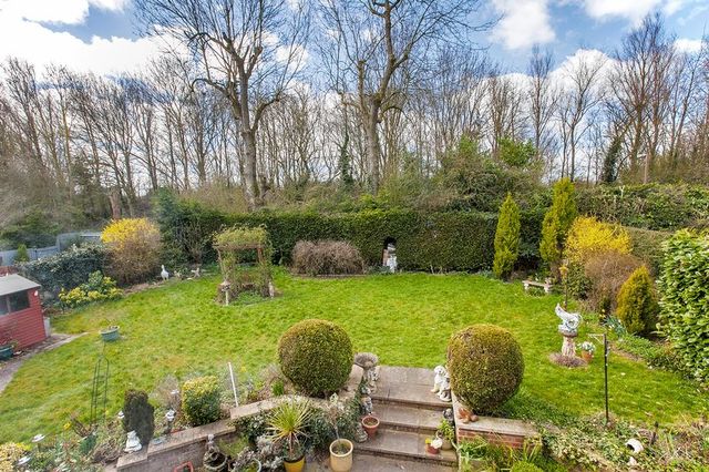  Image of 4 bedroom Detached house for sale in Germander Place Conniburrow Milton Keynes MK14 at Germander Place Conniburrow Milton Keynes, MK14 7DW