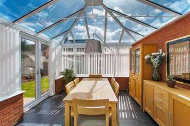  Image of 5 bedroom Detached house for sale in Girton Way Bletchley Milton Keynes MK3 at Girton Way Bletchley Milton Keynes, MK3 6EL