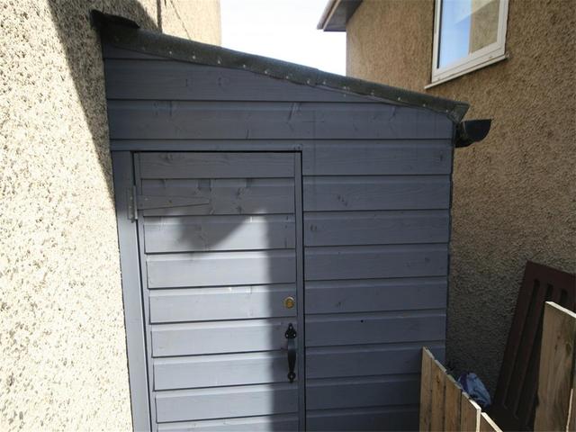  Image of 3 bedroom Terraced house to rent in Glenlee Avenue Edinburgh EH8 at Willowbrae Edinburgh Edinburgh, EH8 7HQ