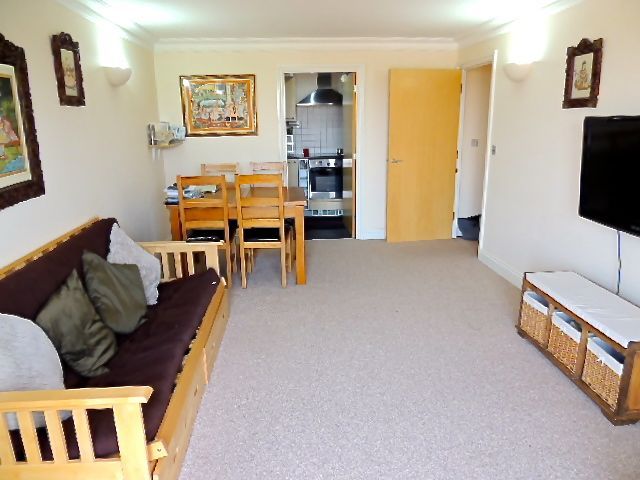  Image of 2 bedroom Apartment to rent in Lordship Lane London SE22 at East Dulwich, SE22 8GB