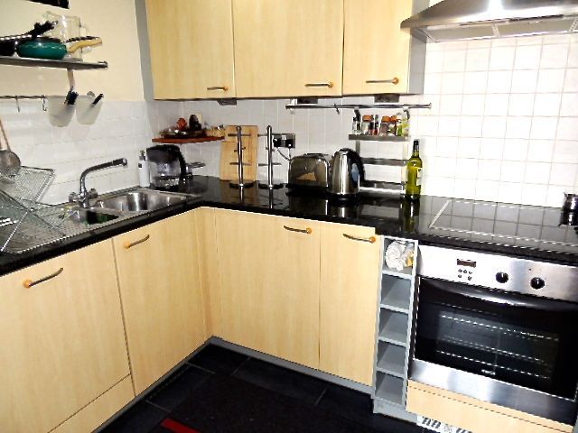  Image of 2 bedroom Apartment to rent in Lordship Lane London SE22 at East Dulwich, SE22 8GB