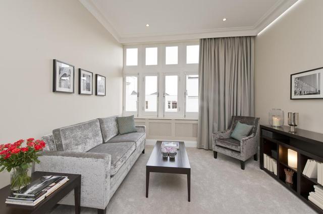  Image of 2 bedroom Flat for sale in Gloucester Walk London W8 at Gloucester Walk  London, W8 4HY