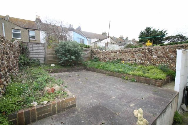  Image of 1 bedroom Property to rent in Goldstone Road Hove BN3 at Goldstone Road Hove Hove, BN3 3RG