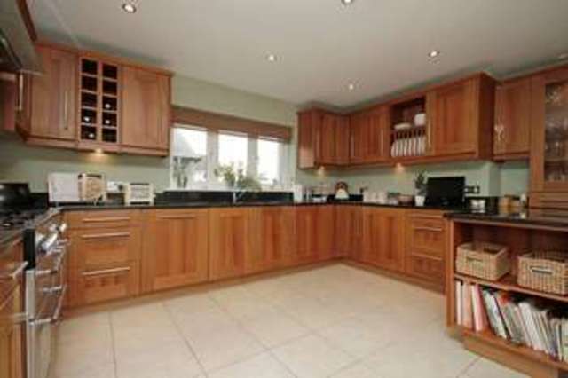  Image of 4 bedroom Detached house for sale in Golvers Hill Road Kingsteignton Newton Abbot TQ12 at Golvers Hill Road Kingsteignton Newton Abbot, TQ12 3BP