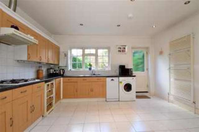  Image of 4 bedroom Terraced house for sale in Gordon Road London E18 at South Woodford London South Woodford, E18 1DW