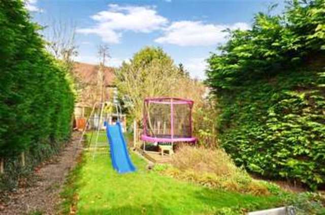  Image of 4 bedroom Terraced house for sale in Gordon Road London E18 at South Woodford London South Woodford, E18 1DW