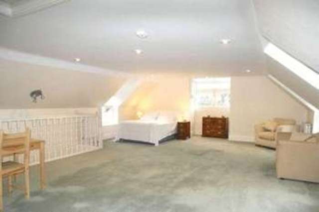  Image of 1 bedroom Flat to rent in Green Meadow Lane Goodworth Clatford Andover SP11 at Green Meadow Lane Goodworth Clatford Andover, SP11 7HH