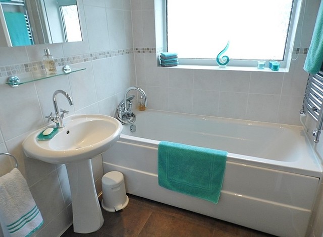  Image of 3 bedroom Detached house for sale in Greenfield Crescent Waterlooville PO8 at Greenfield Crescent Cowplain Waterlooville, PO8 9EL