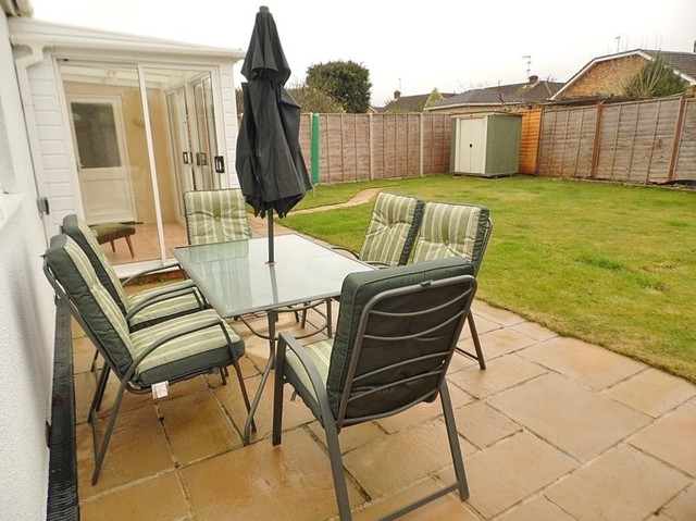  Image of 3 bedroom Detached house for sale in Greenfield Crescent Waterlooville PO8 at Greenfield Crescent Cowplain Waterlooville, PO8 9EL