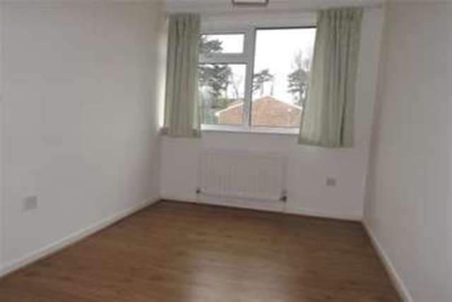  Image of 4 bedroom Property to rent in Greenhill Close Winchester SO22 at Winchester, SO22 5DZ