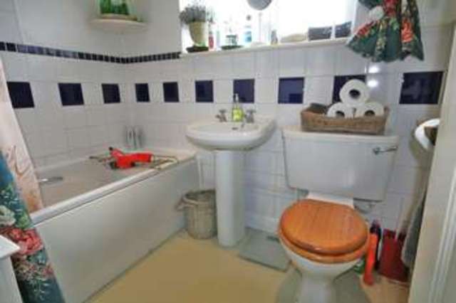  Image of 3 bedroom Terraced house for sale in Groomsland Drive Billingshurst RH14 at Billingshurst West Sussex, RH14 9HA