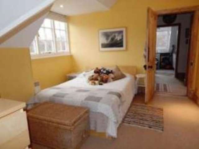  Image of 2 bedroom Flat for sale in Ennismore Avenue Guildford GU1 at Guildford Surrey Guildford, GU1 1SR