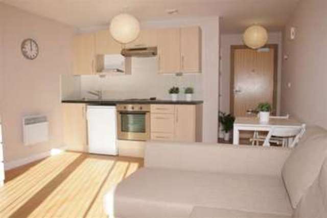  Image of Studio flat for sale in Gunwharf Quays Portsmouth PO1 at Southsea Hampshire Portsmouth, PO1 3SH