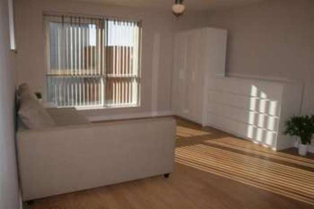  Image of Studio flat for sale in Gunwharf Quays Portsmouth PO1 at Southsea Hampshire Portsmouth, PO1 3SH