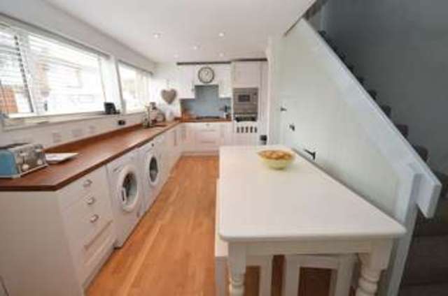  Image of 3 bedroom Terraced house for sale in The Closes Haddenham Aylesbury HP17 at The Closes Haddenham Aylesbury, HP17 8JN