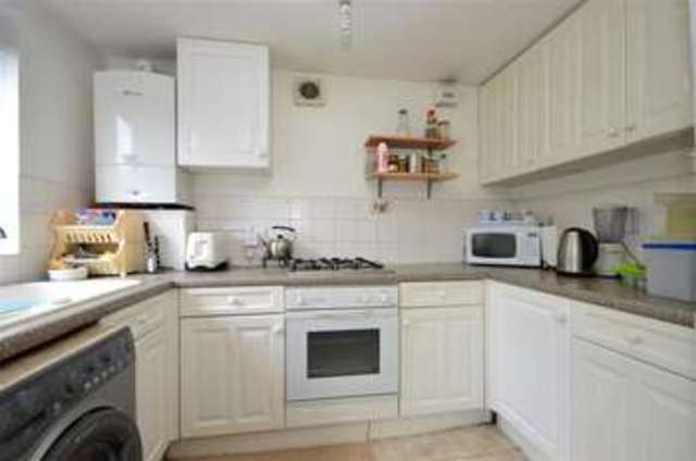  Image of 2 bedroom Ground Flat for sale in Hall Lane London E4 at Chingford London Chingford, E4 8QD