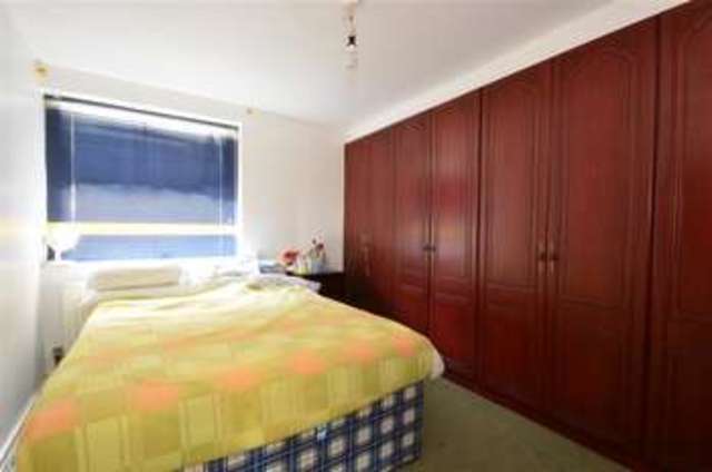  Image of 2 bedroom Ground Flat for sale in Hall Lane London E4 at Chingford London Chingford, E4 8QD