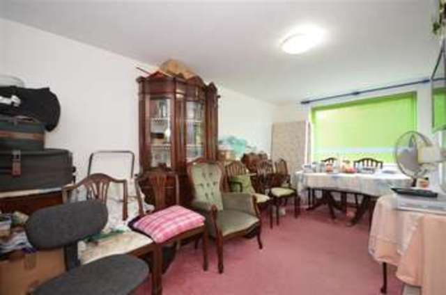  Image of 2 bedroom Ground Flat for sale in Hall Lane London E4 at Chingford London Chingford, E4 8QD