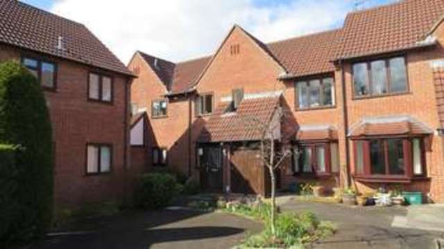  Image of 2 bedroom Retirement Property for sale in Hanover Court Tettenhall Wolverhampton WV6 at Hanover Court Tettenhall Wolverhampton, WV6 8QL