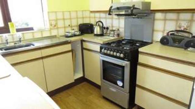  Image of 2 bedroom Retirement Property for sale in Hanover Court Tettenhall Wolverhampton WV6 at Hanover Court Tettenhall Wolverhampton, WV6 8QL