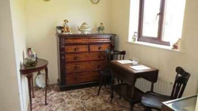  Image of 2 bedroom Retirement Property for sale in Hanover Court Tettenhall Wolverhampton WV6 at Hanover Court Tettenhall Wolverhampton, WV6 8QL