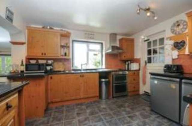  Image of 3 bedroom Detached house for sale in Hartfield Crescent West Wickham BR4 at West Wickham  West Wickham, BR4 9DN
