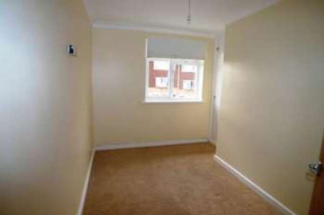  Image of 2 bedroom Flat to rent in Hatherley Road Sidcup DA14 at Hatherley Road  Sidcup, DA14 4AS
