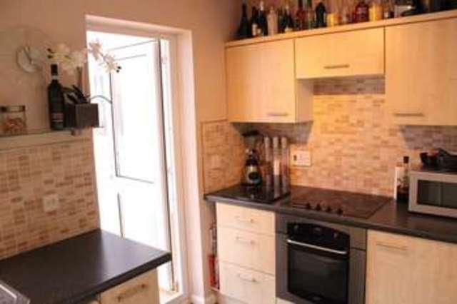  Image of 2 bedroom Detached house for sale in Hawkfields Luton LU2 at Hawkfields  Luton, LU2 7NW